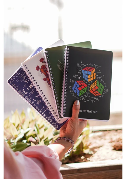 A5 Spiralli Karton Kapak 4'lü Set Kareli Ders Programlı Not Okul  